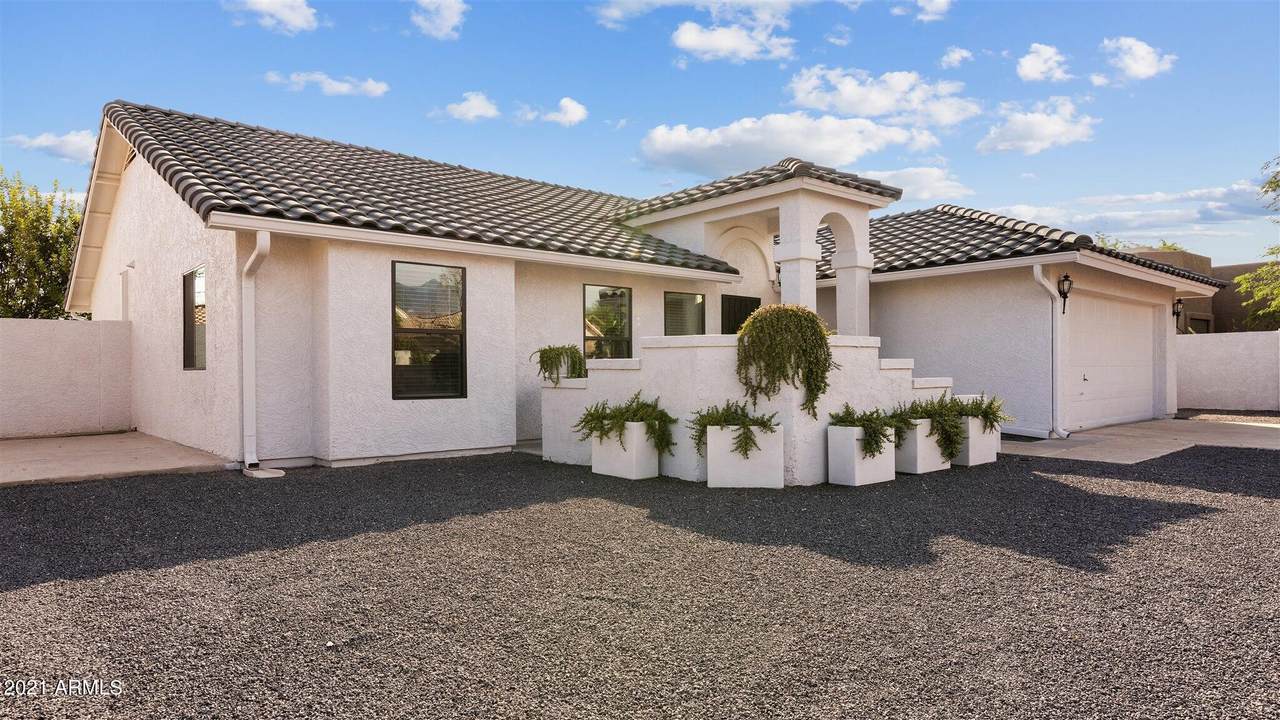 8939 Shasta Drive - Photo 1