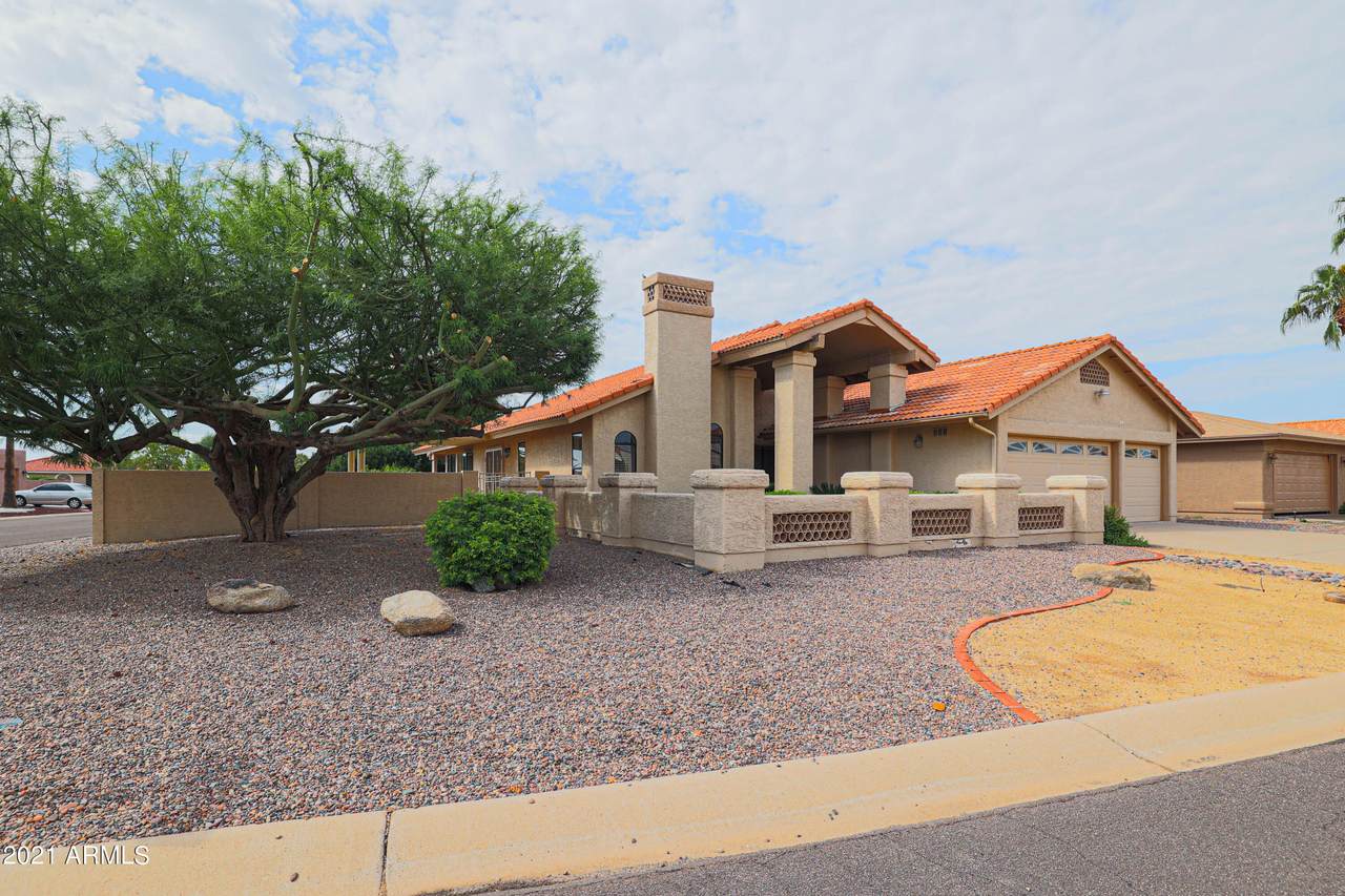 10441 Chestnut Drive - Photo 1