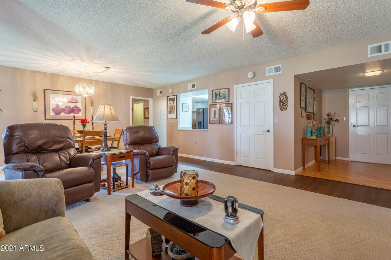 10330 Thunderbird Boulevard - Photo 1