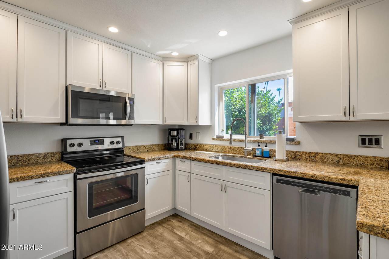 8239 Thomas Road - Photo 1