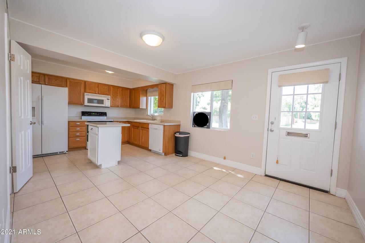 4433 40TH Street - Photo 1