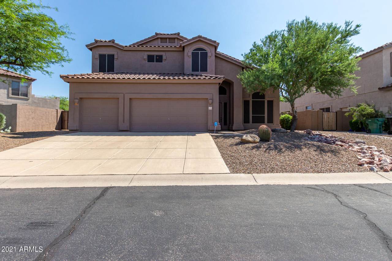 3033 Sawyer - Photo 1
