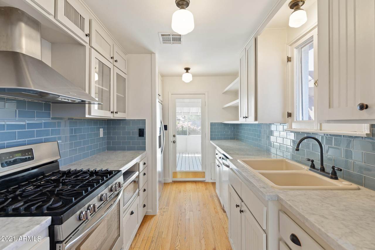 1907 Holly Street - Photo 1