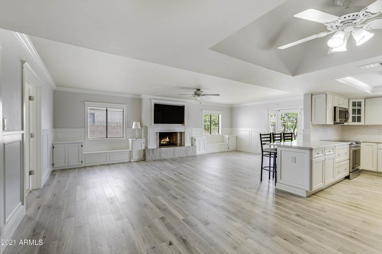 14633 2ND Avenue - Photo 1