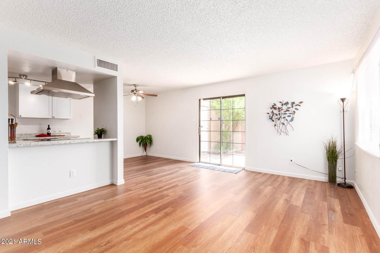 4010 Camelback Road - Photo 1