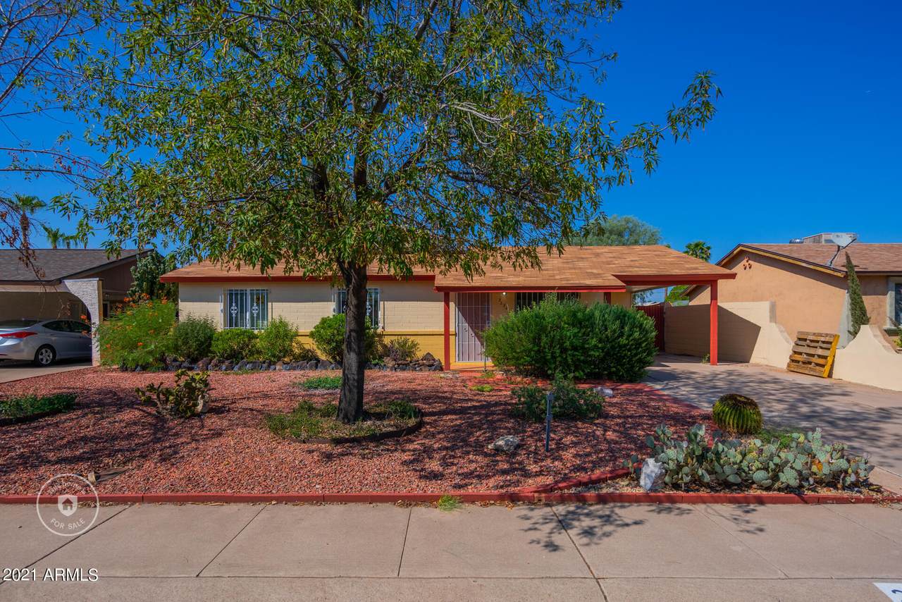 3234 Friess Drive - Photo 1