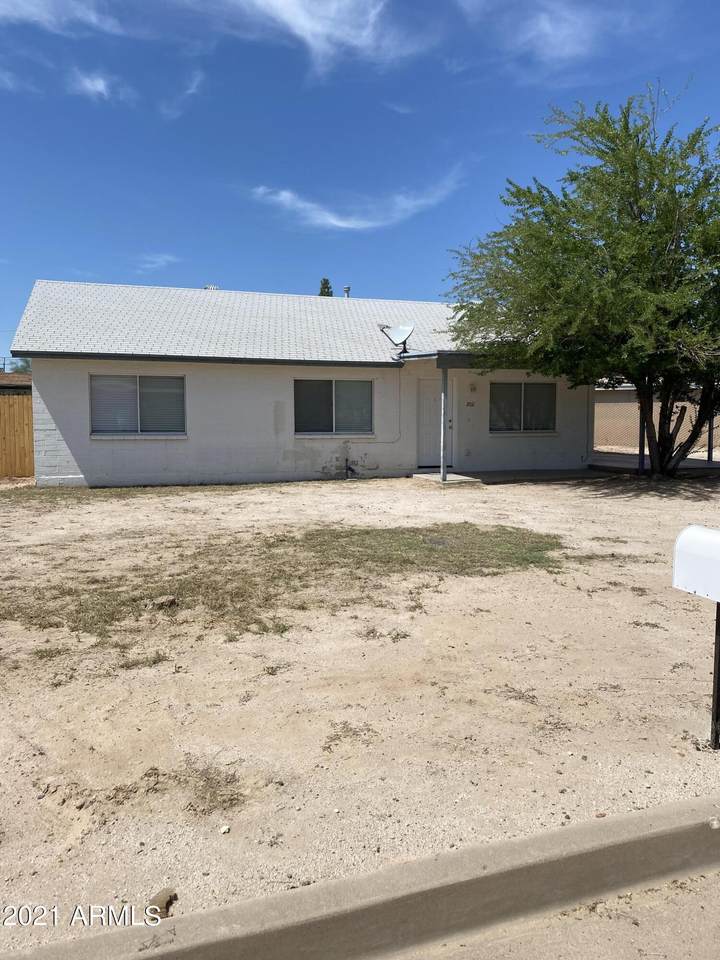 202 1ST Avenue - Photo 1