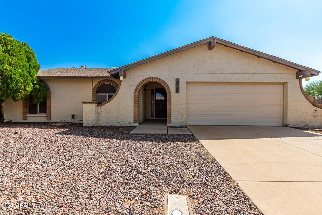 863 Marlboro Drive - Photo 1