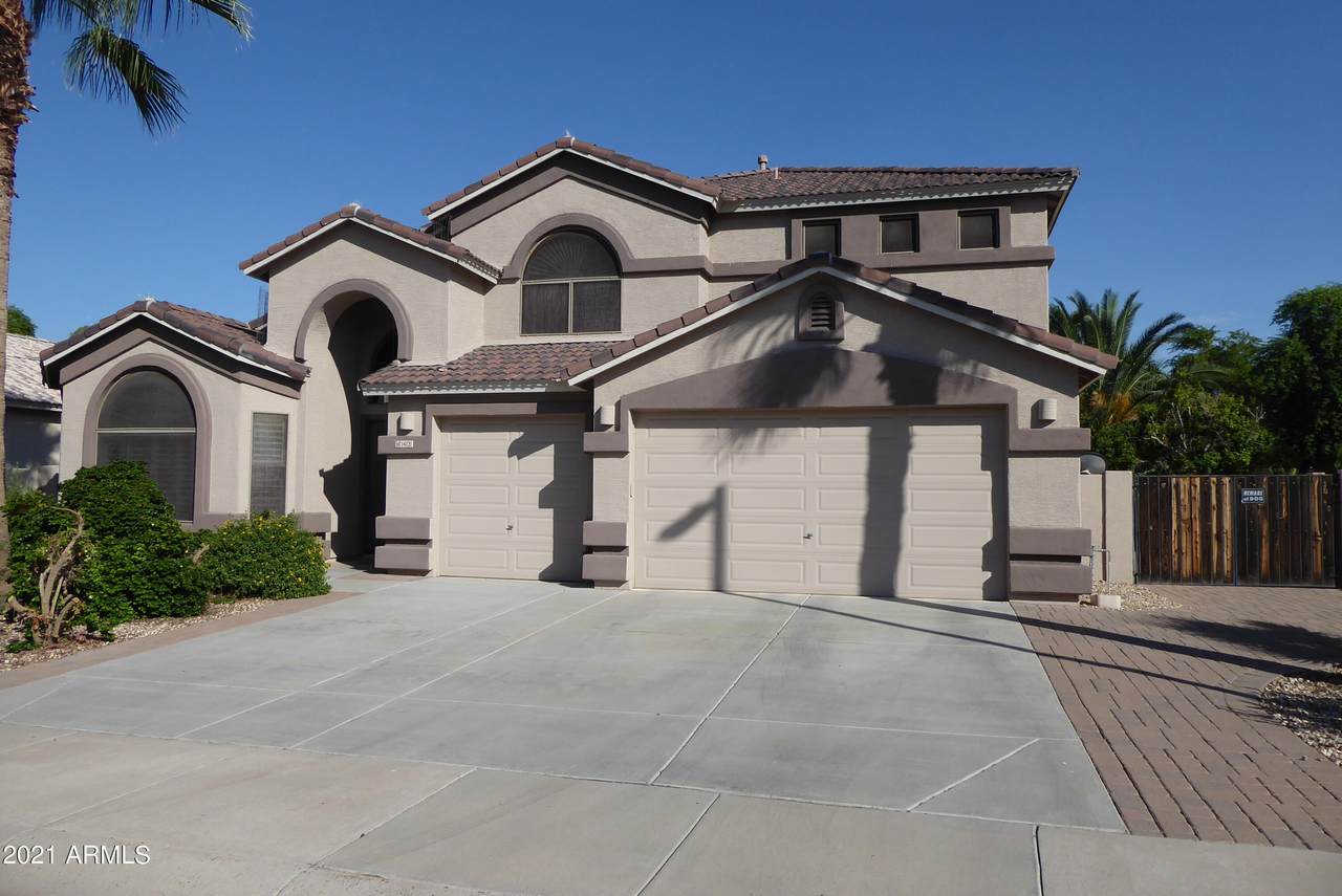 14121 La Reata Avenue - Photo 1