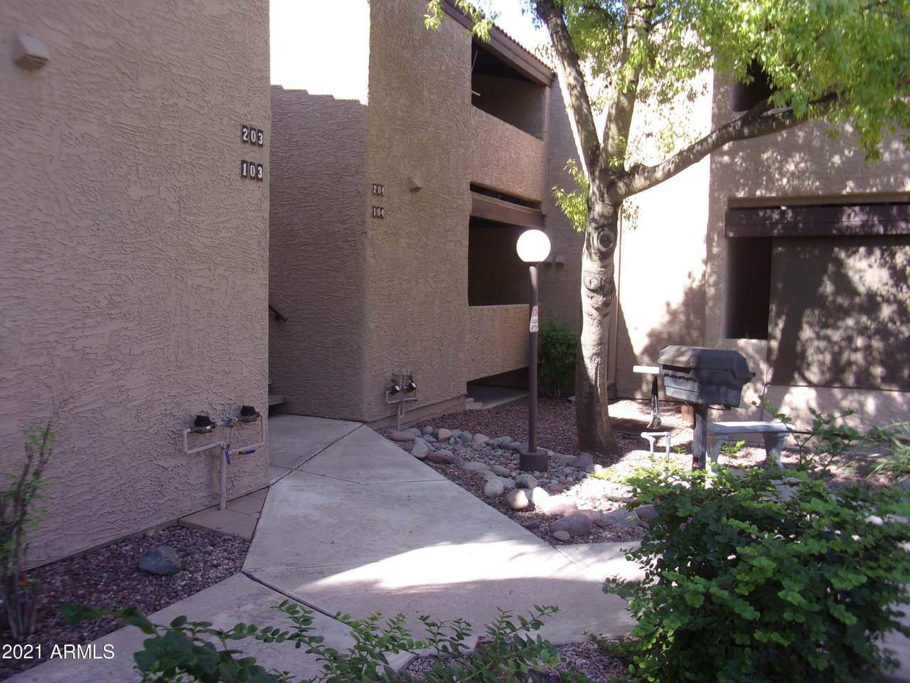 5146 Oak Street - Photo 1