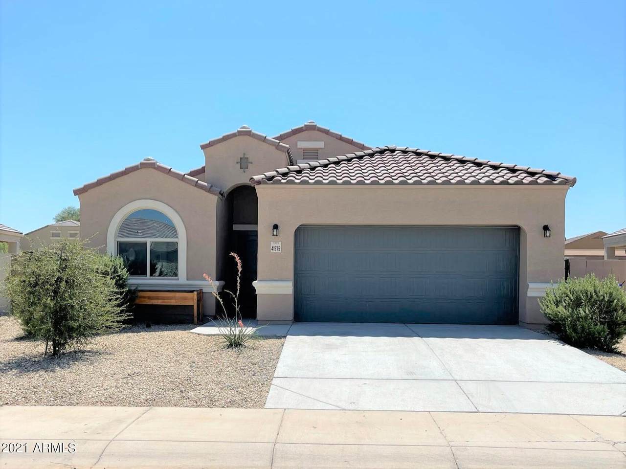 41975 Lago Street - Photo 1