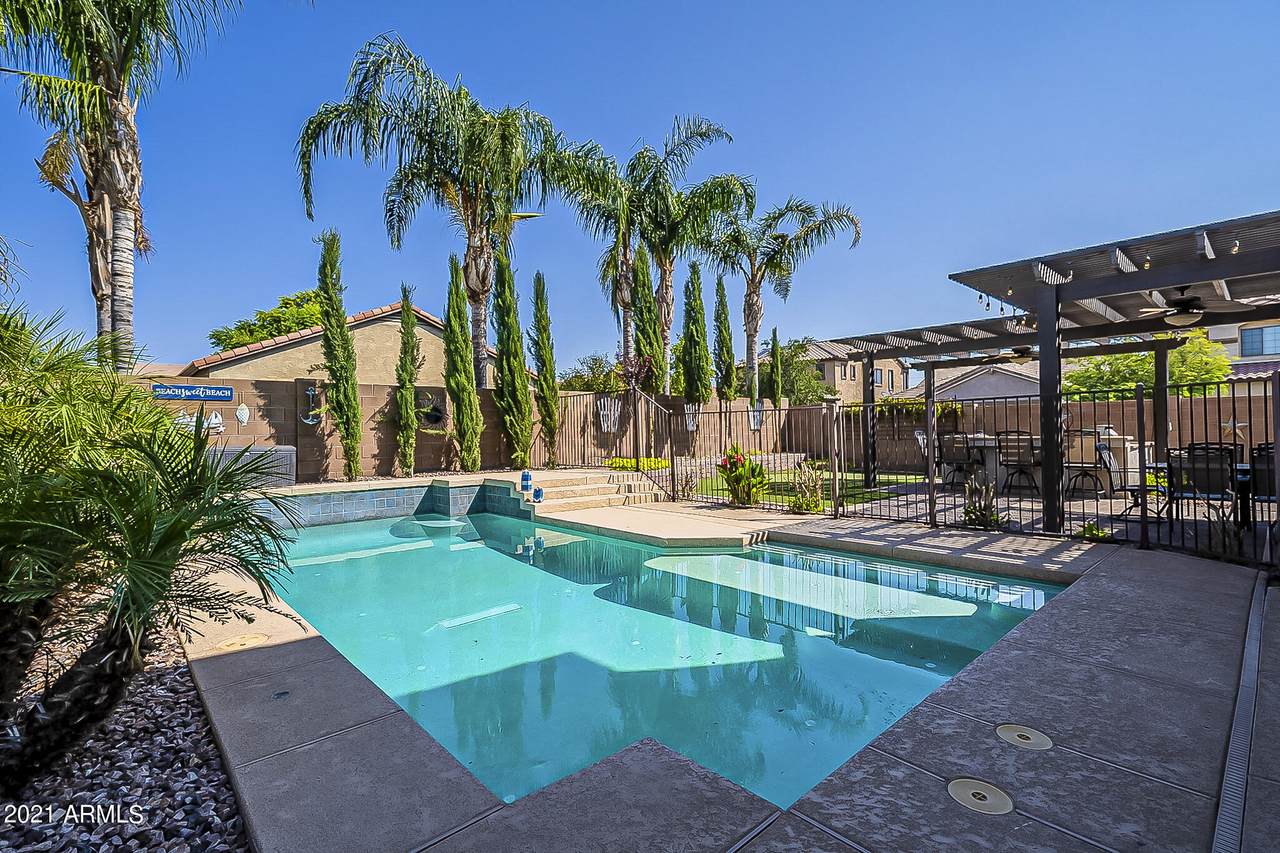 4962 Del Rio Drive - Photo 1