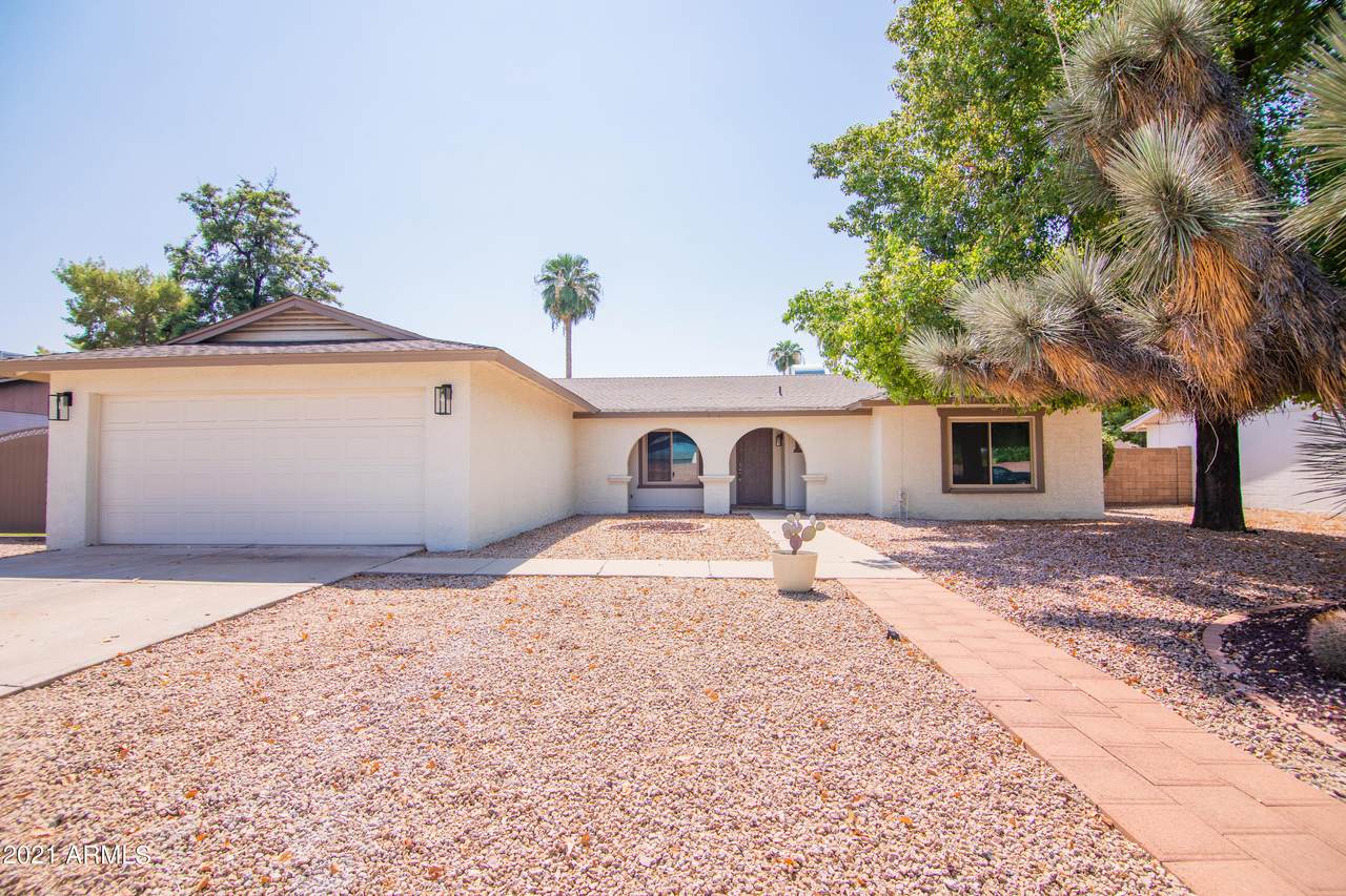 4915 Winchcomb Drive - Photo 1