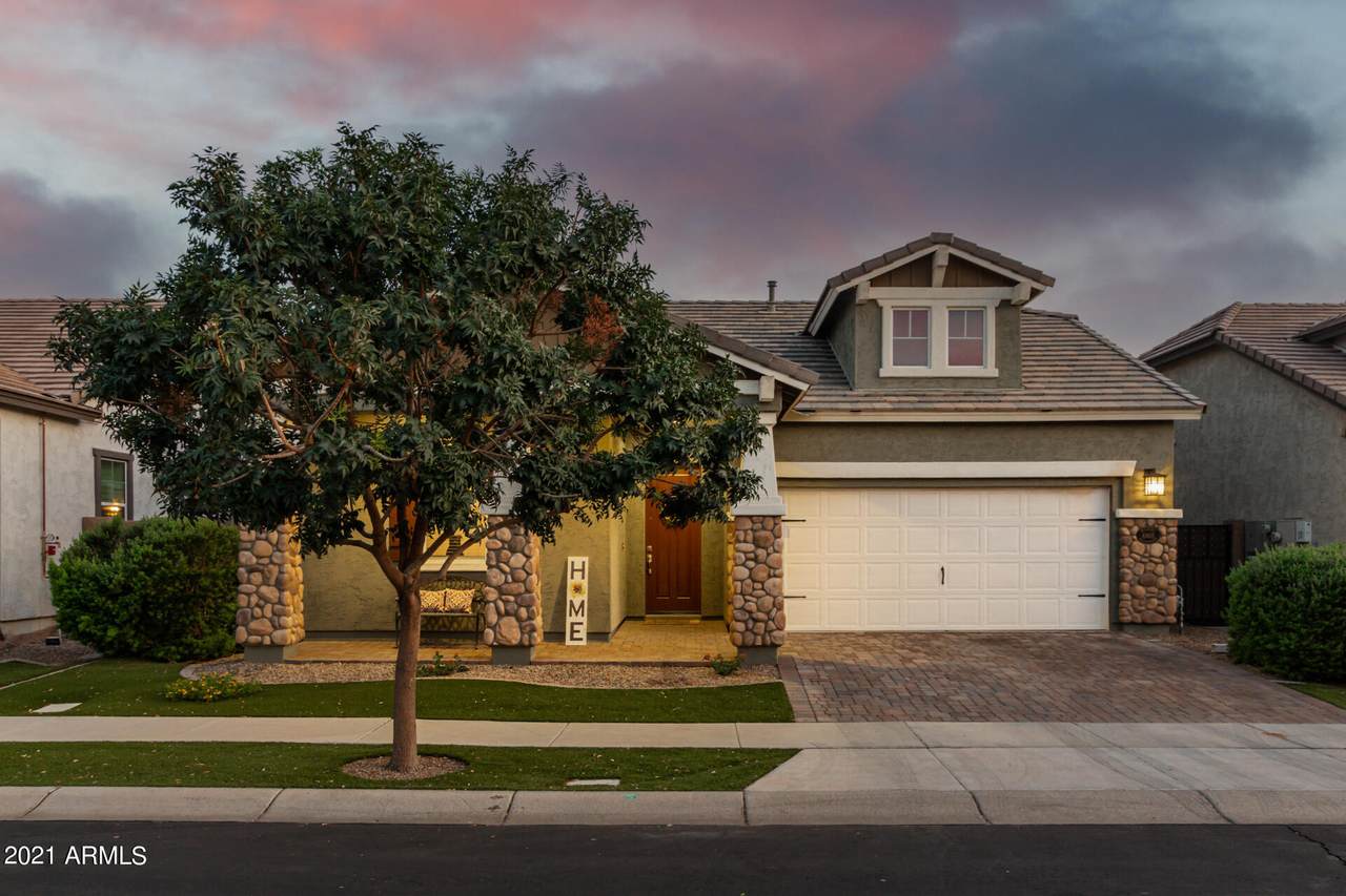 10605 Monterey Avenue - Photo 1
