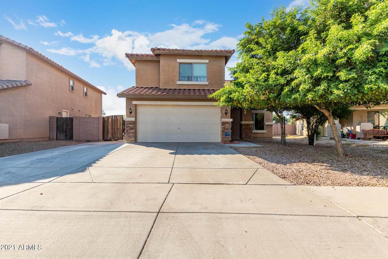 618 111TH Lane - Photo 1