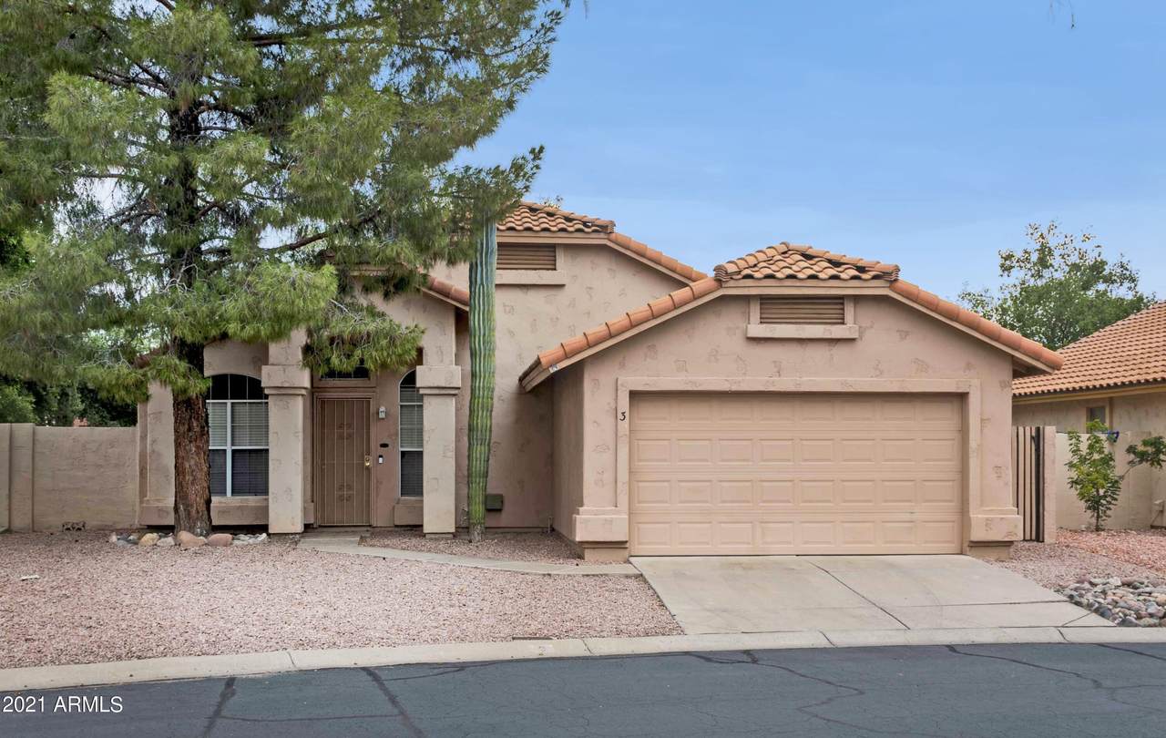 2560 Lindsay Road - Photo 1