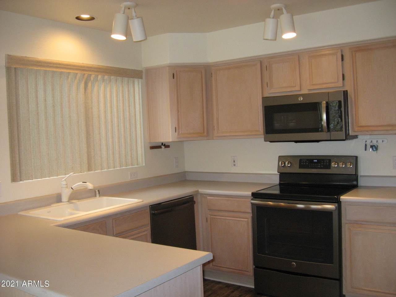 3139 Wahalla Lane - Photo 1