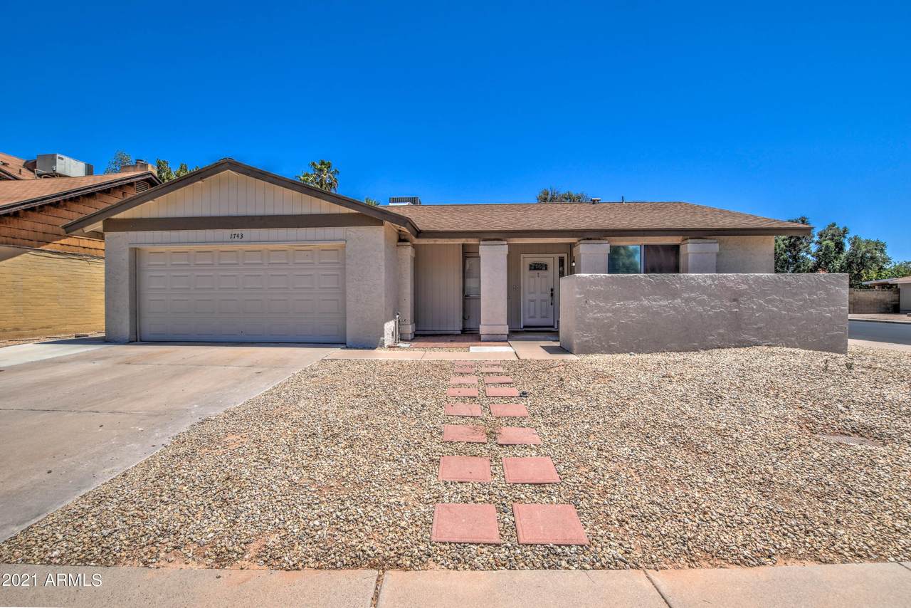 1743 Standage Avenue - Photo 1