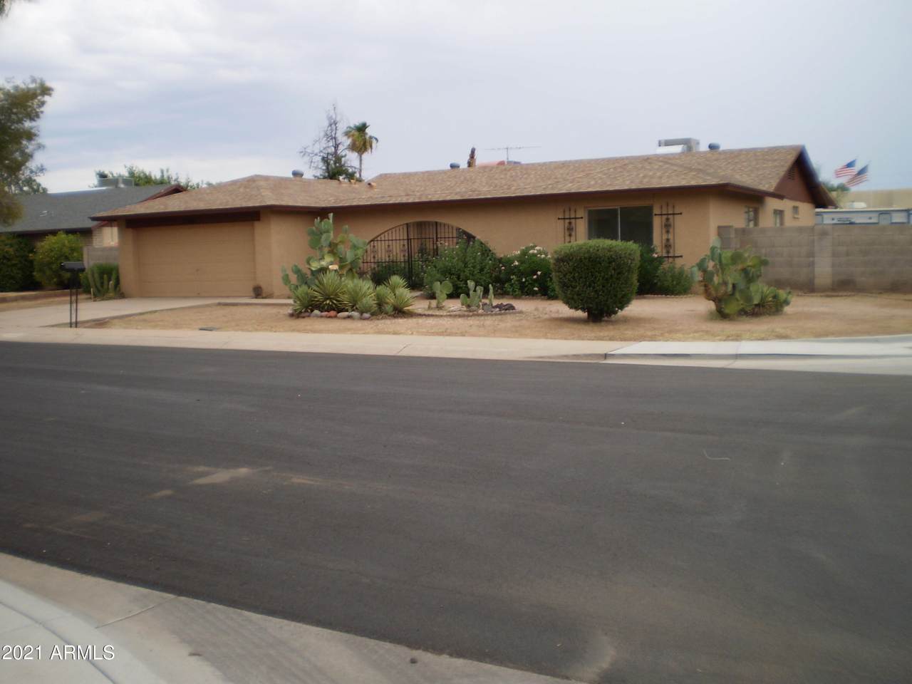 15801 30TH Avenue - Photo 1