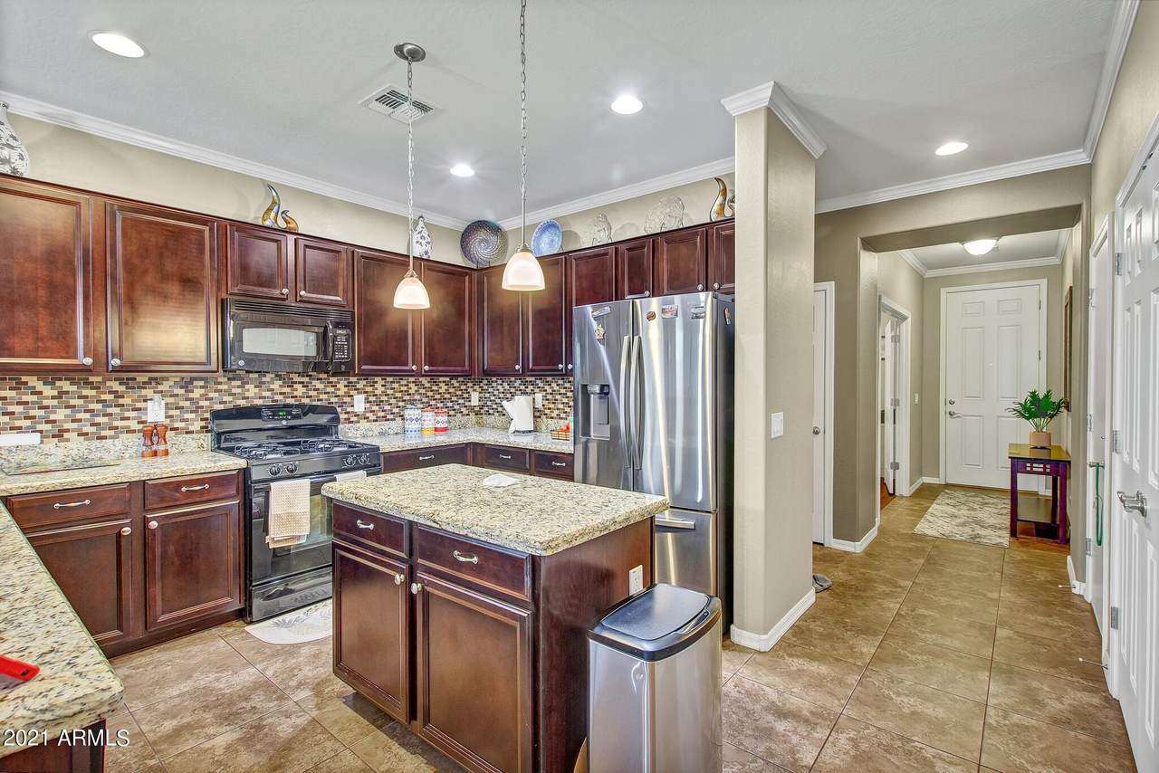 11053 Shepperd Avenue - Photo 1