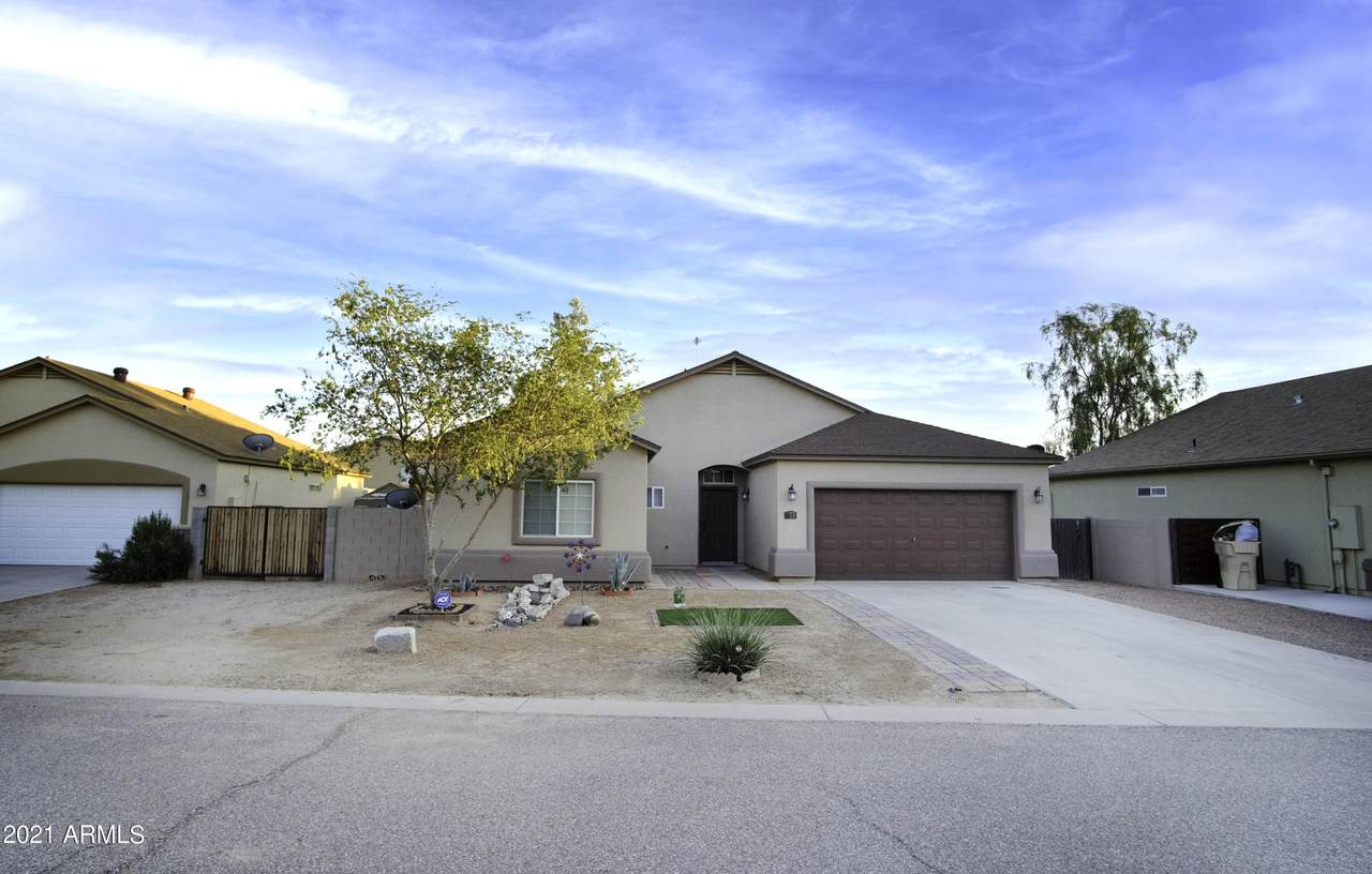 673 Fairway Cove Drive - Photo 1