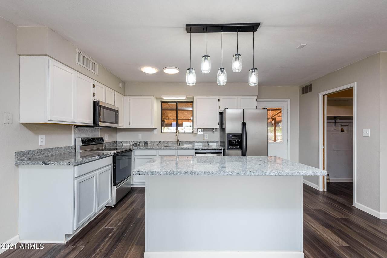 10820 La Salle Street - Photo 1