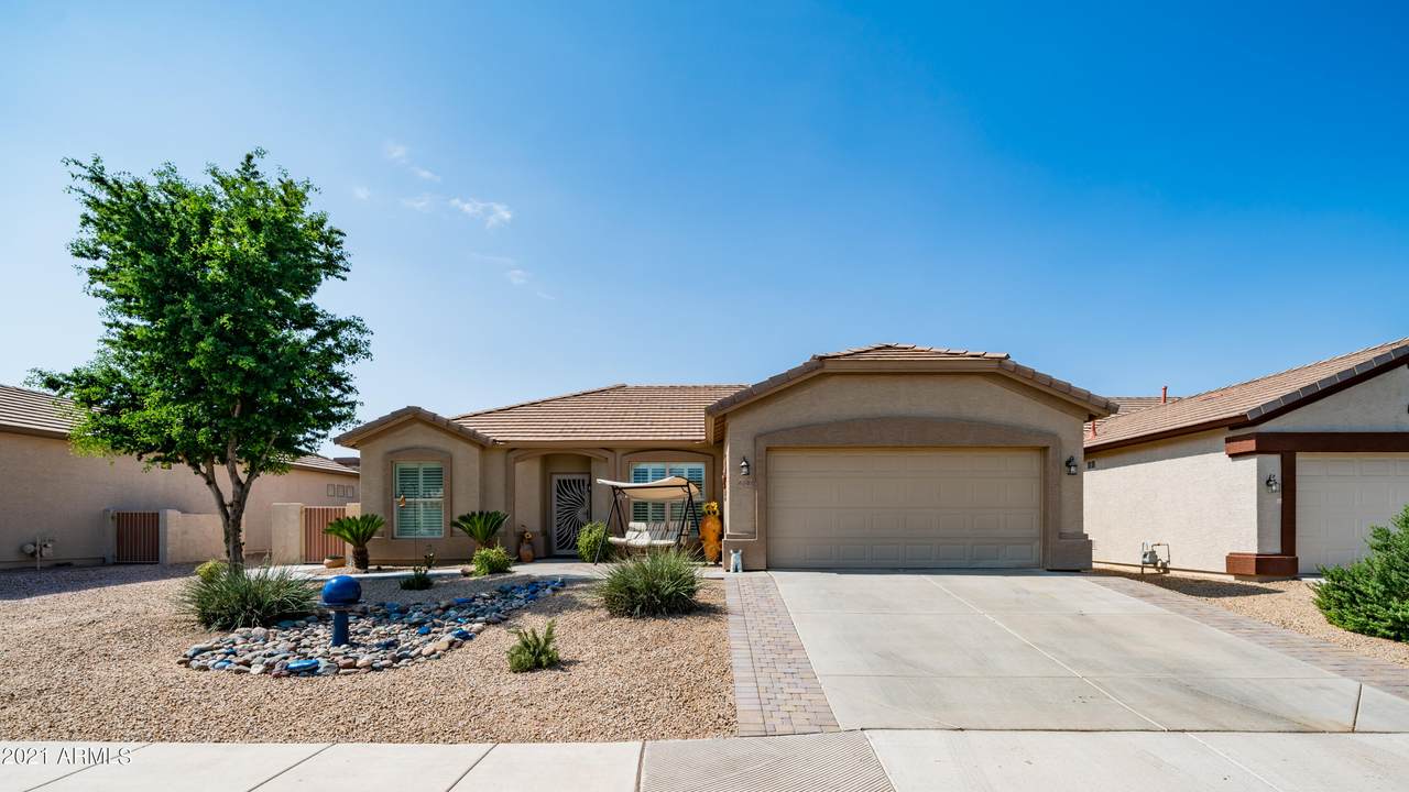 6140 White Place - Photo 1