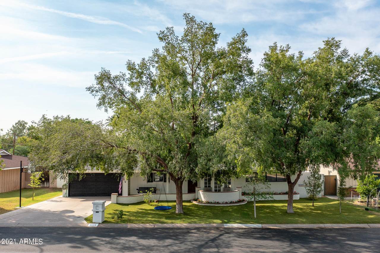 2123 Montebello Avenue - Photo 1