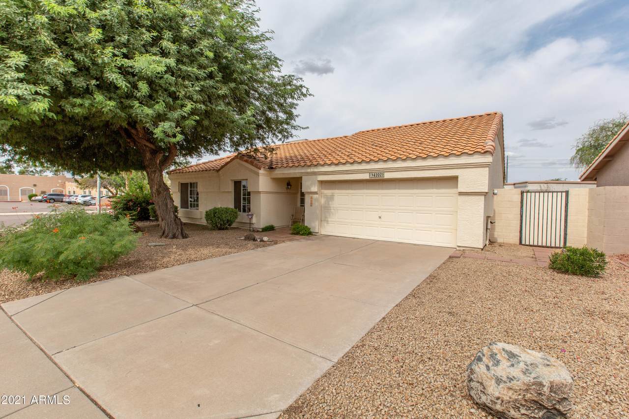 4202 Windmere Drive - Photo 1