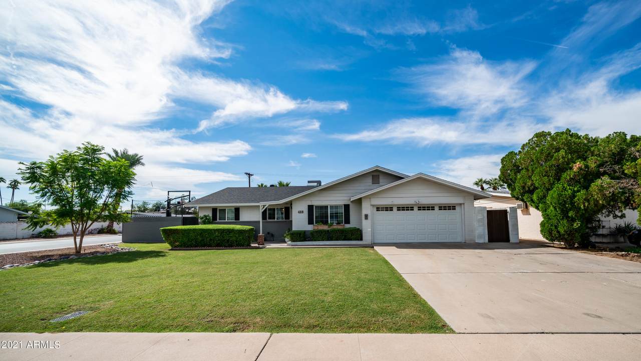 425 Hermosa Drive - Photo 1