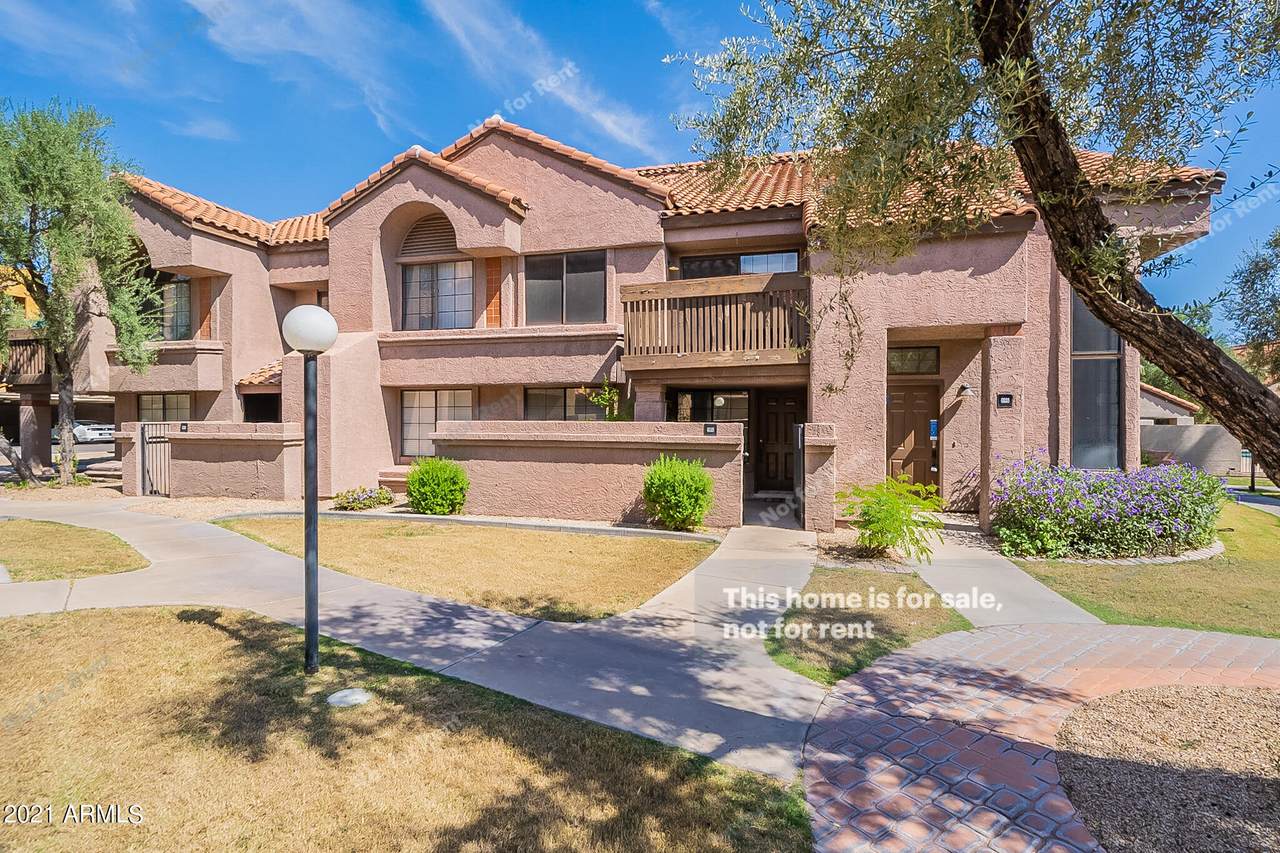 925 College Avenue - Photo 1