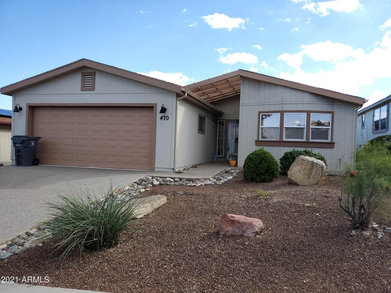 470 Dakota Drive - Photo 1