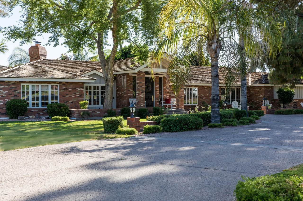 5351 Exeter Boulevard - Photo 1