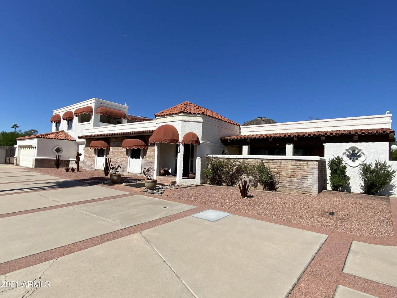 4414 Lincoln Drive - Photo 1