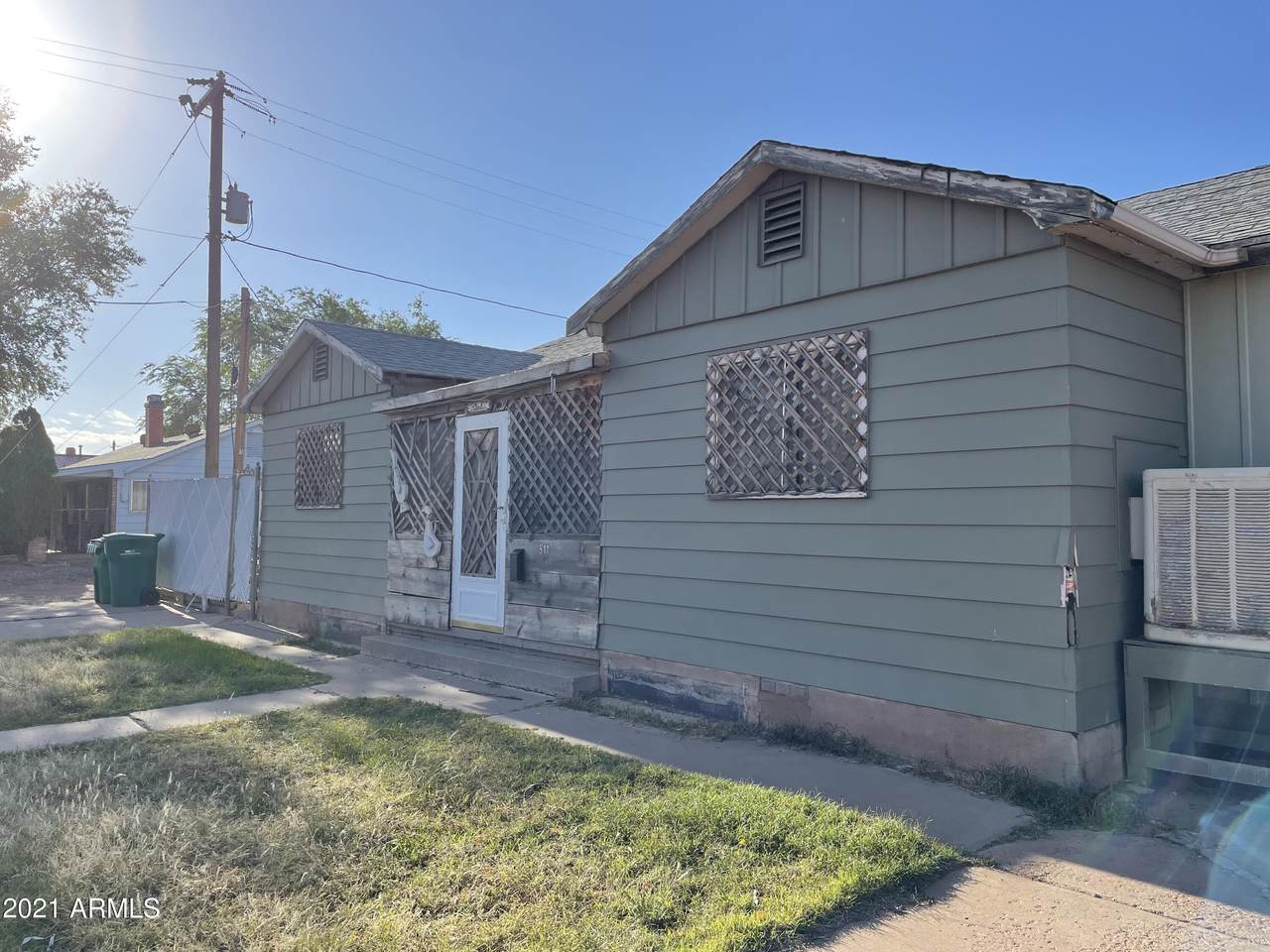 511 Maple Street - Photo 1