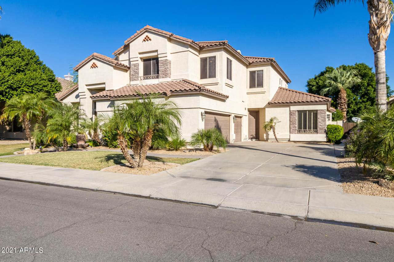 2312 Enfield Way - Photo 1