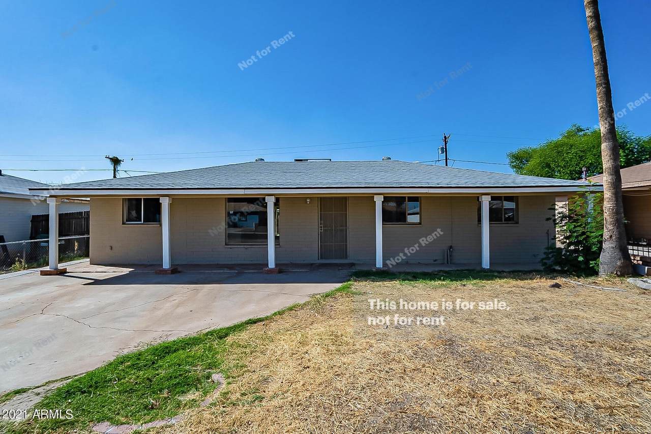 4422 48TH Avenue - Photo 1