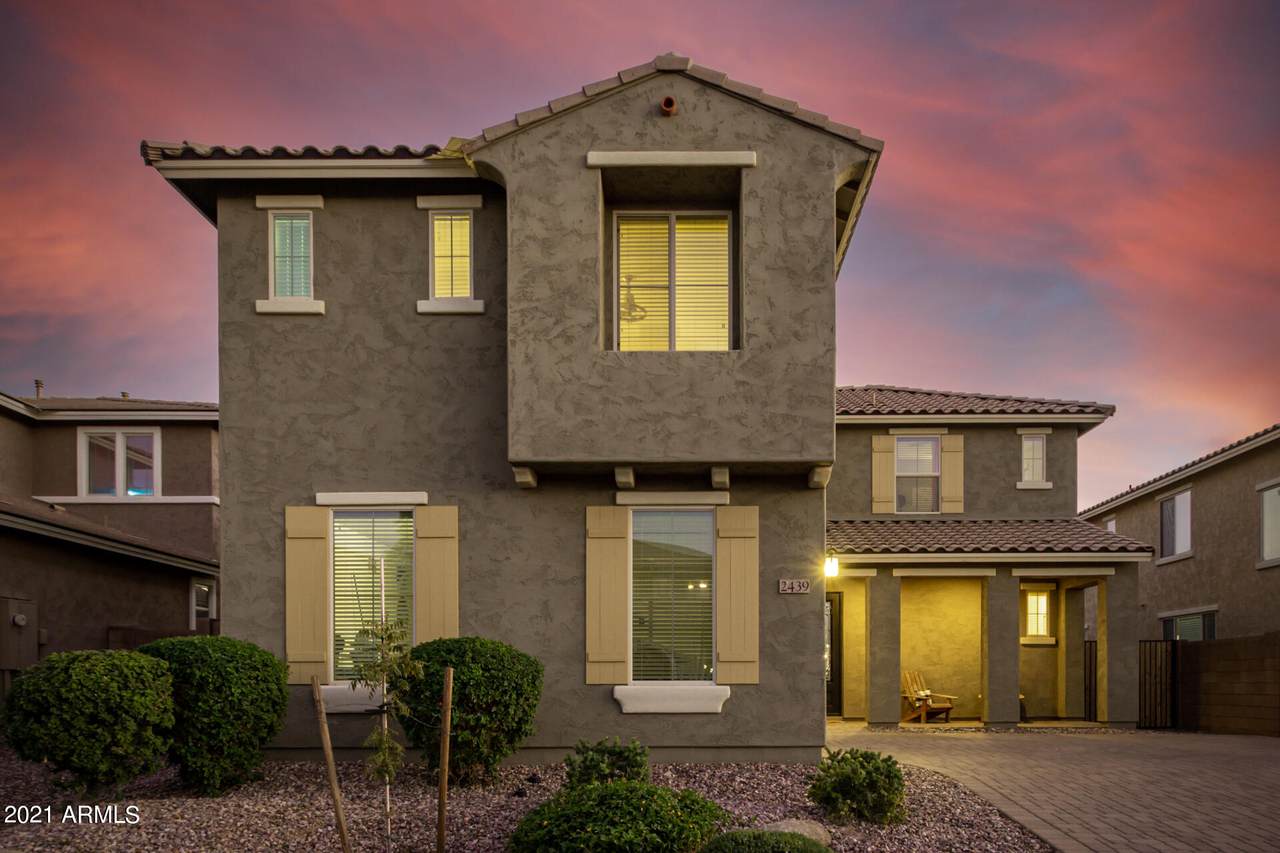2439 Hazeltine Way - Photo 1