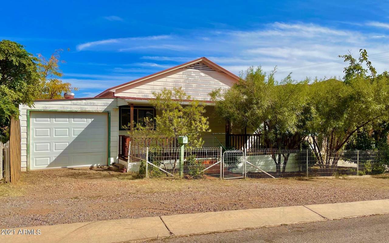 202 B Street - Photo 1