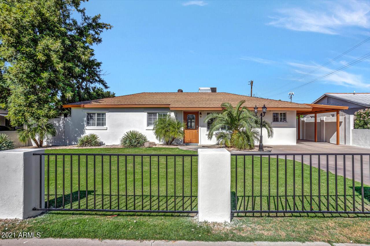 2534 Campbell Avenue - Photo 1