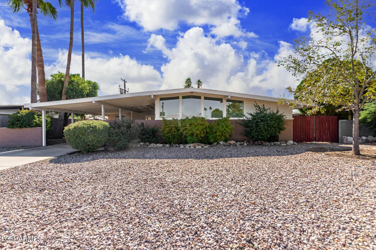 7325 Oak Street - Photo 1
