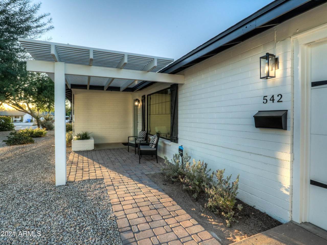 542 Stella Lane - Photo 1
