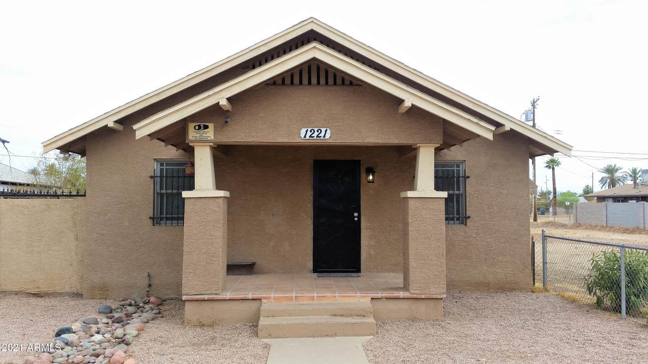 1221 Roosevelt Street - Photo 1