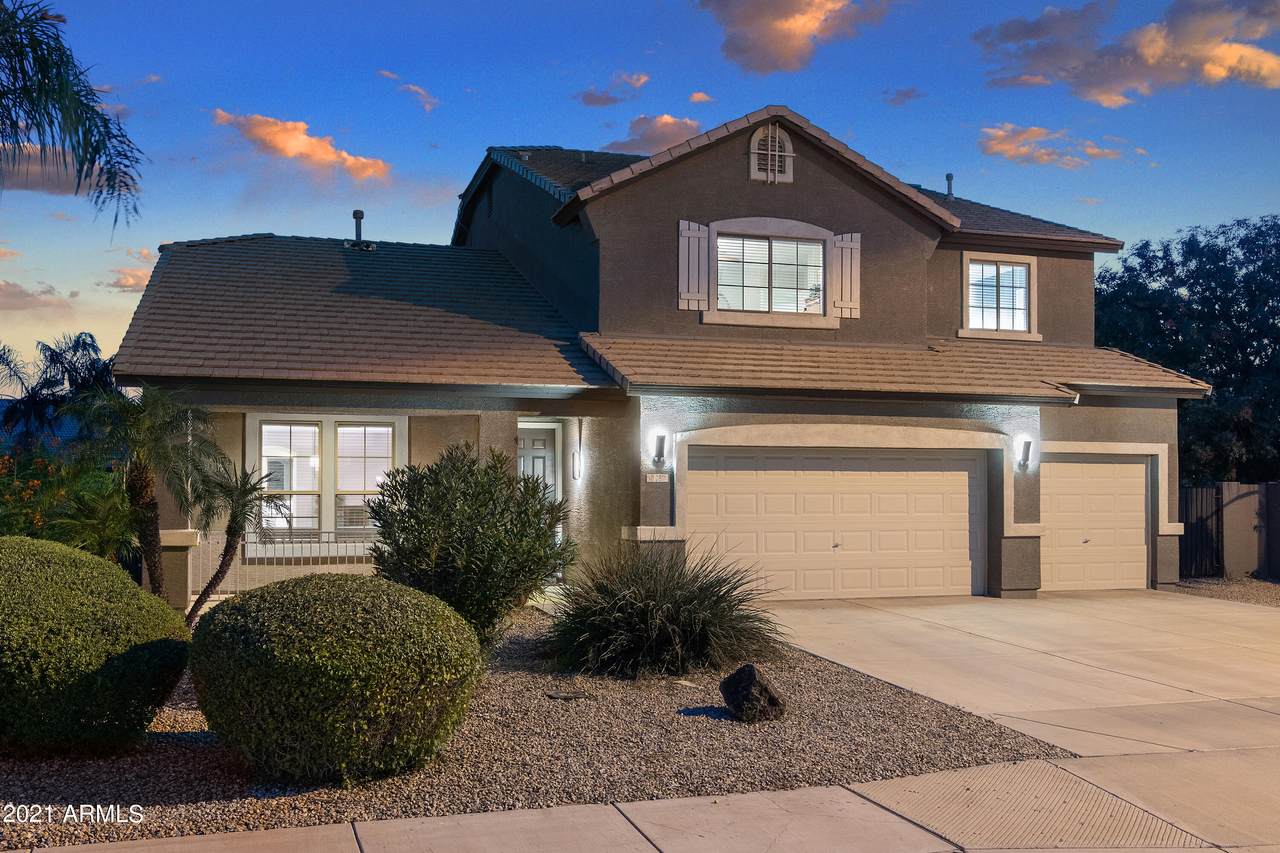 2811 Lindrick Drive - Photo 1