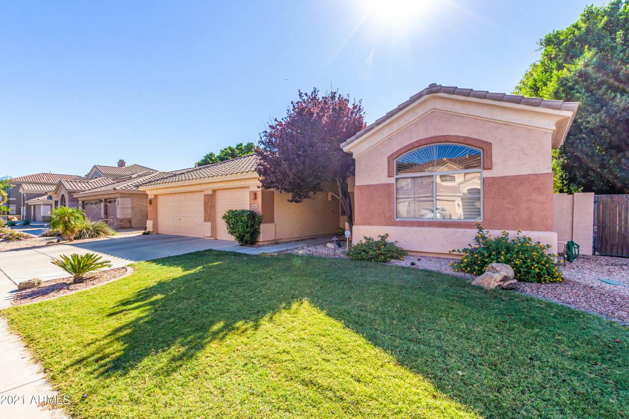 6023 Kerry Lane - Photo 1