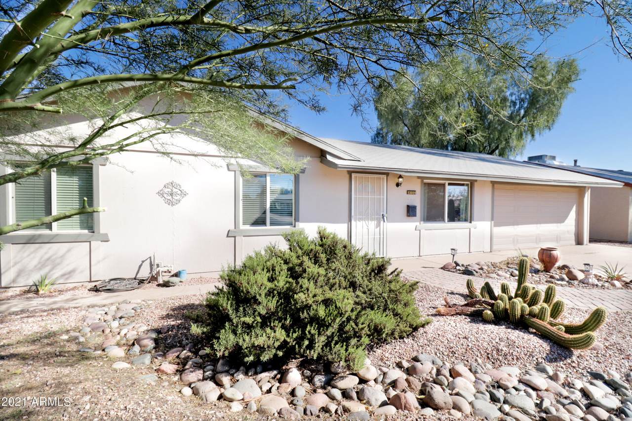 13609 36th Street - Photo 1
