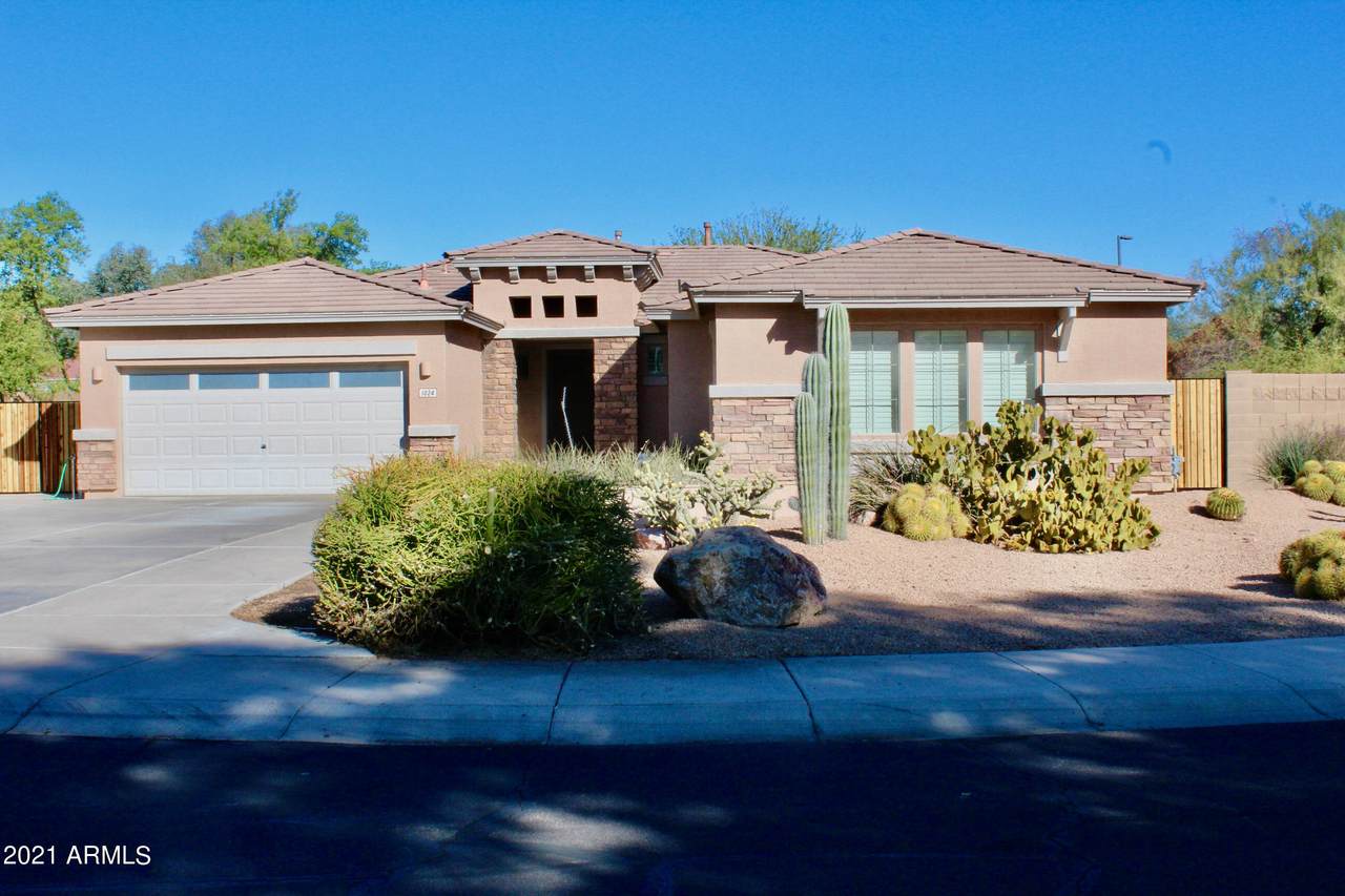 1024 Claiborne Court - Photo 1