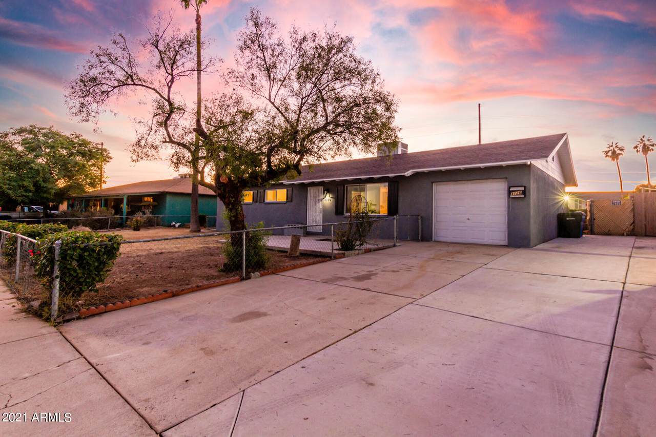 3120 50TH Drive - Photo 1