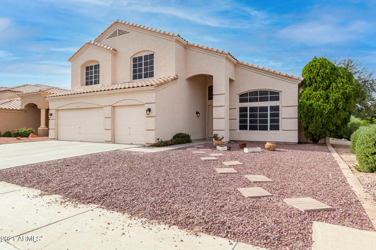 962 Brandon Drive - Photo 1