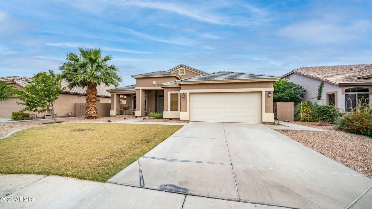 1079 Oak Court - Photo 1